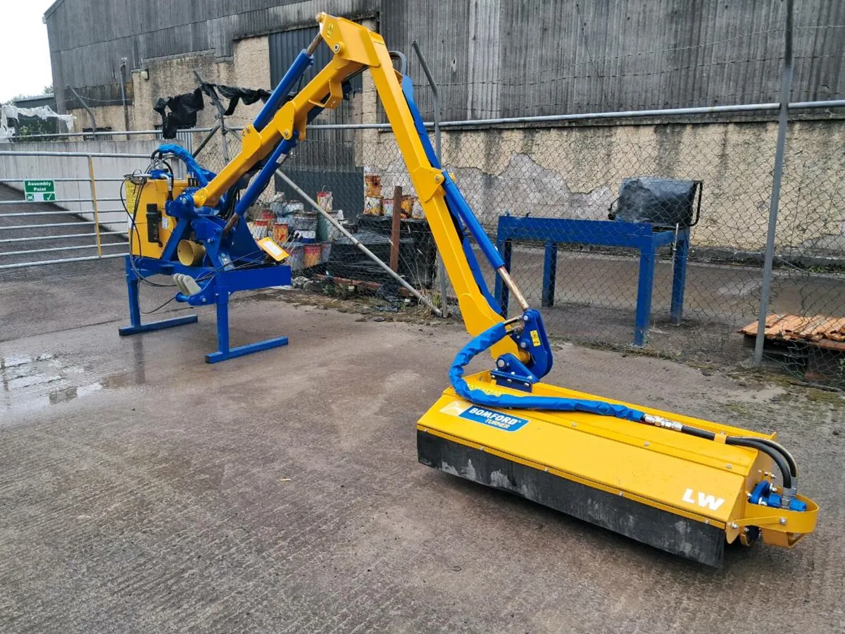 New Bomford Kestrel Hedgecutter - Image 1