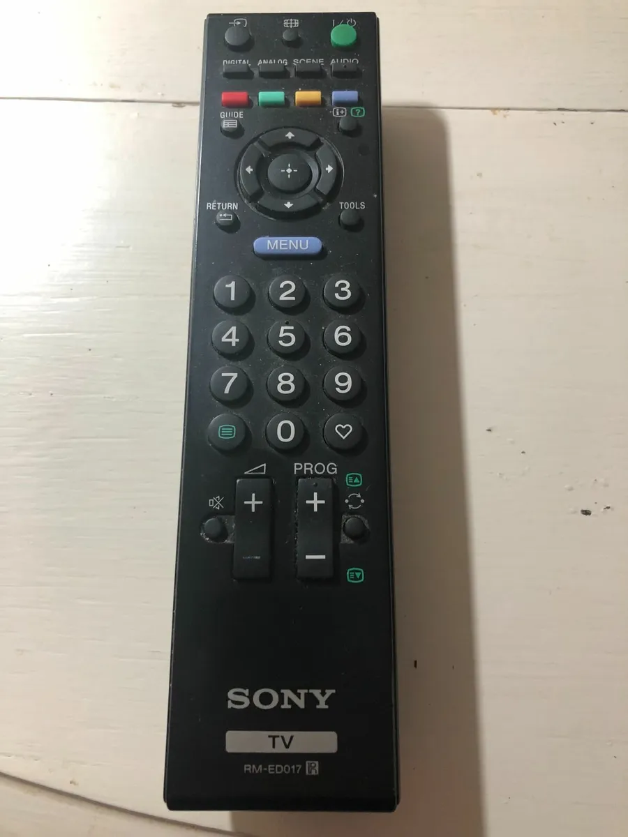 37 " Sony Bravia TV 1080p LCD - Stand - Remote - Image 2