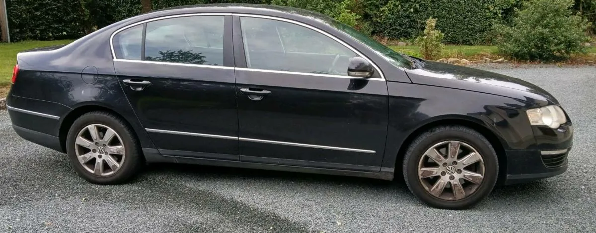 Volkswagon Passat - Image 4