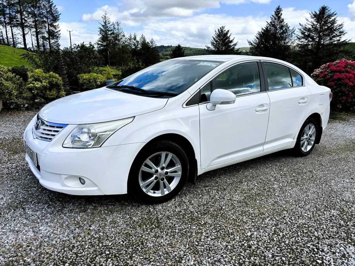 Toyota Avensis NG 2.0 D-4D AURA 4DR - Image 4