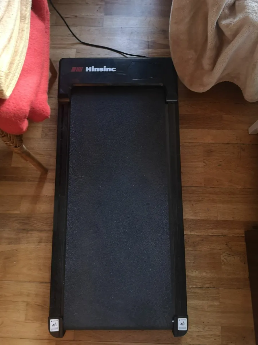 Brand New Hinsinc Walking Pad With Manual Incline - Image 1