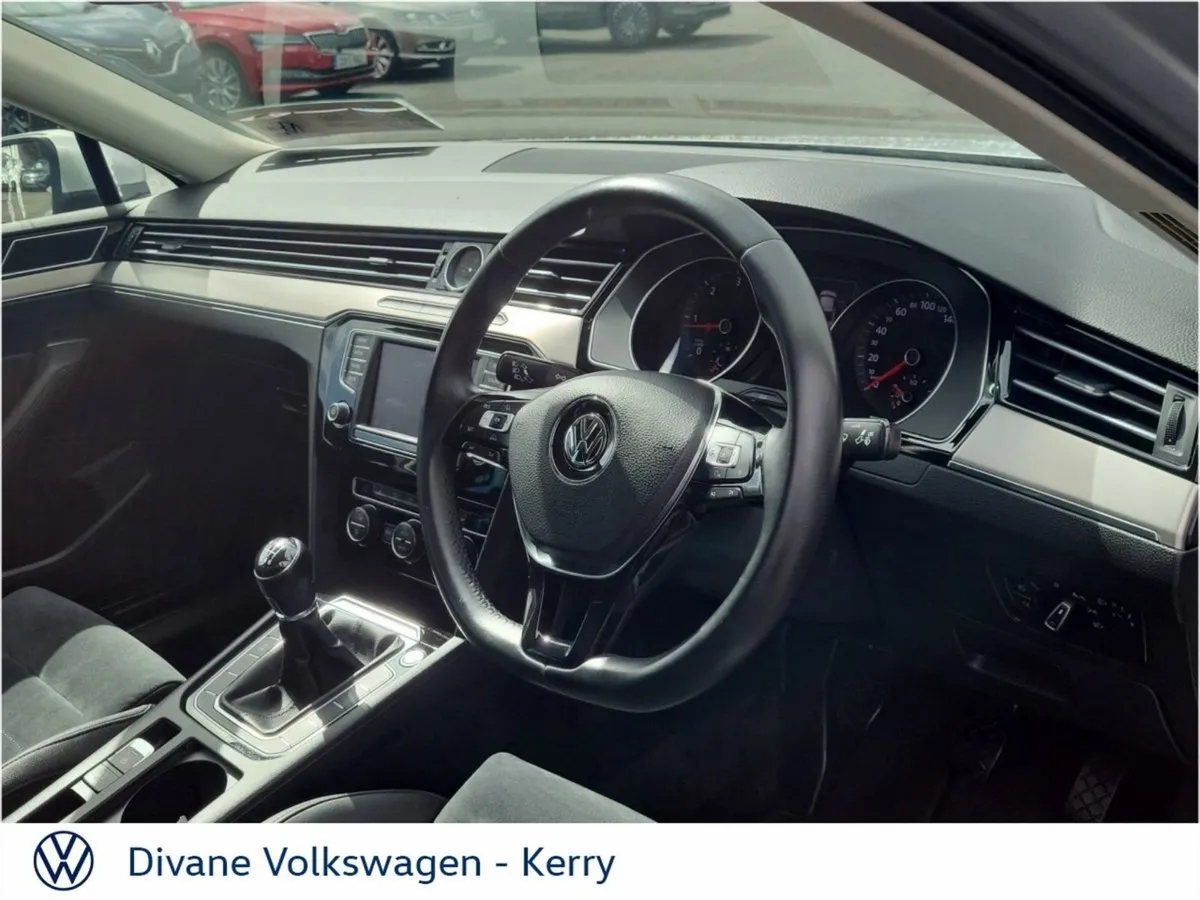 Volkswagen Passat Highline1.6 TDI 120 BHP - Image 2