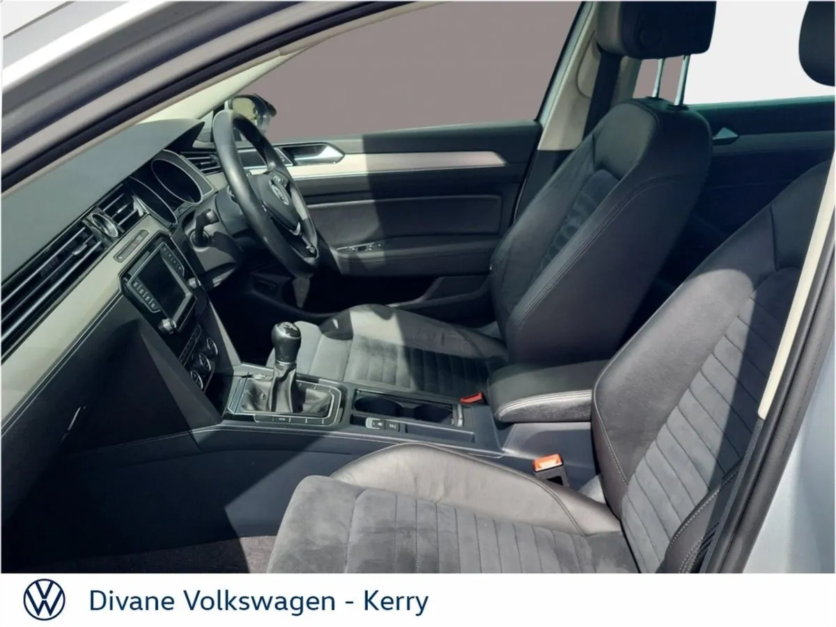 Volkswagen Passat Highline1.6 TDI 120 BHP - Image 3