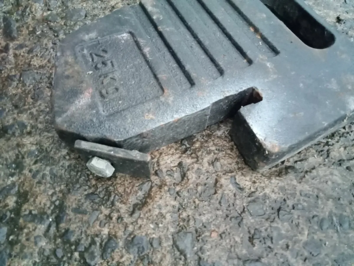 Post  Auger-Weight block 400kg-Mf weights - Image 3