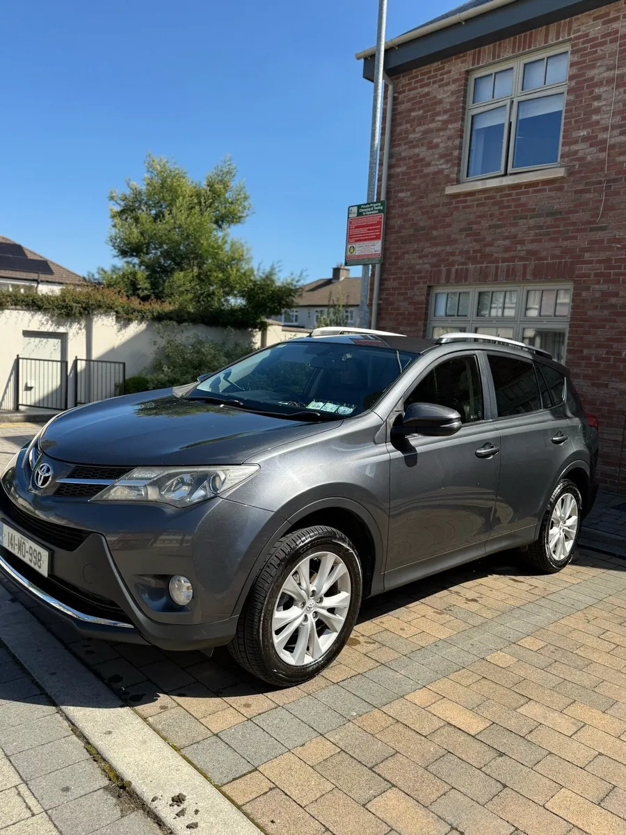 2014 Toyota Rav 4 AWD - Image 2