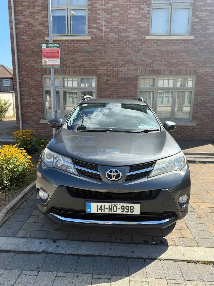 2014 Toyota Rav 4 AWD - Image 3
