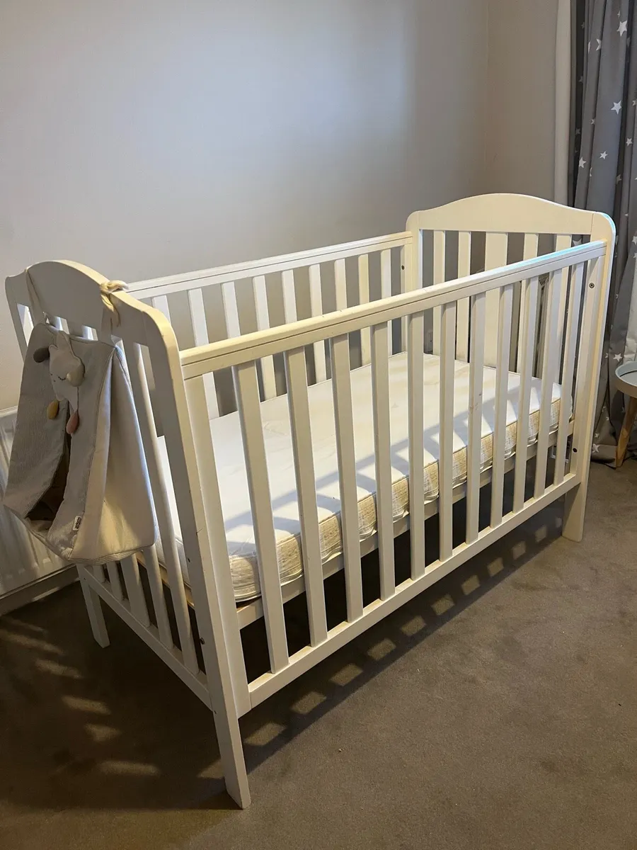 Cot - Image 1