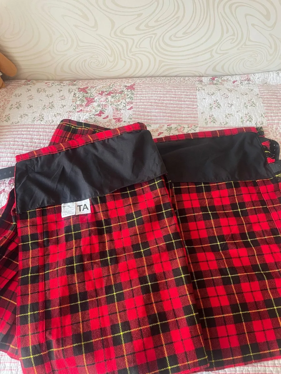 Scottish kilts - Image 1