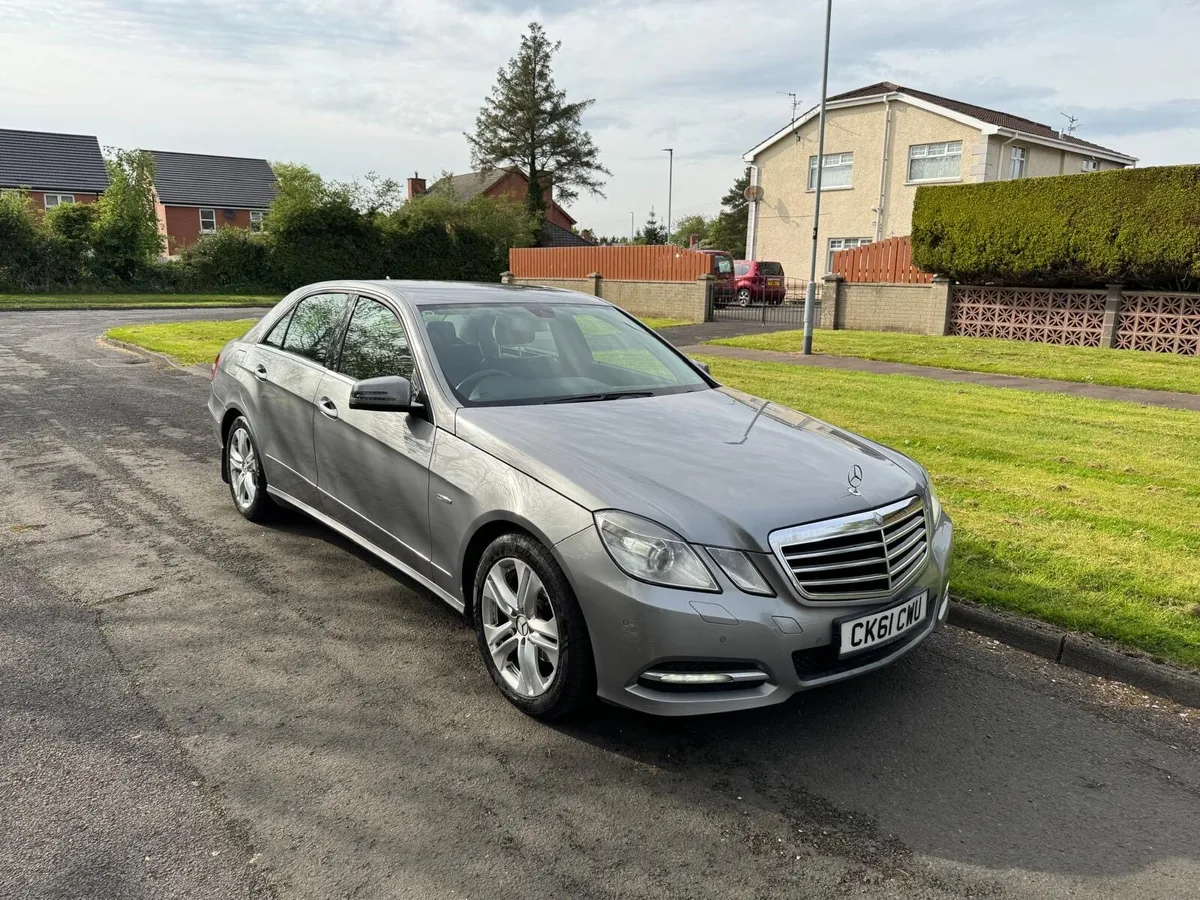 Mercedes e class e220 cdi 2011 - Image 1