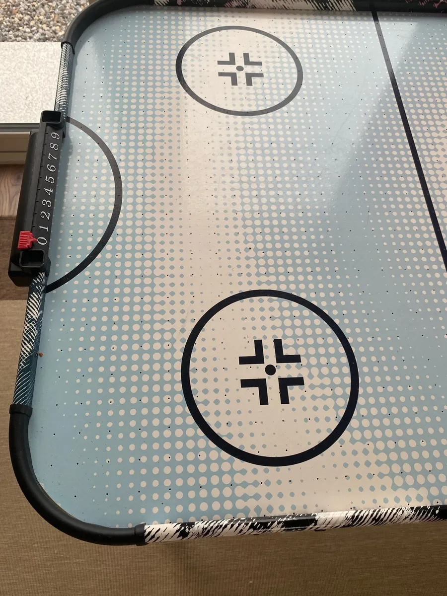 Air hockey - Image 3