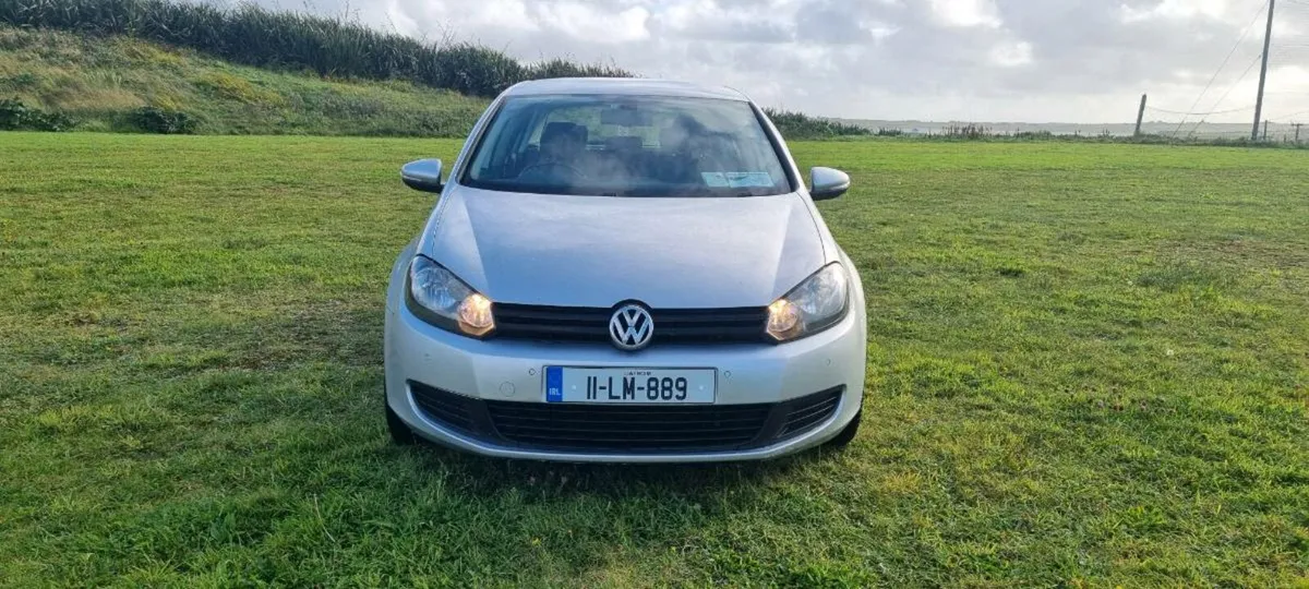 2011 Volkswagen Golf - Image 4