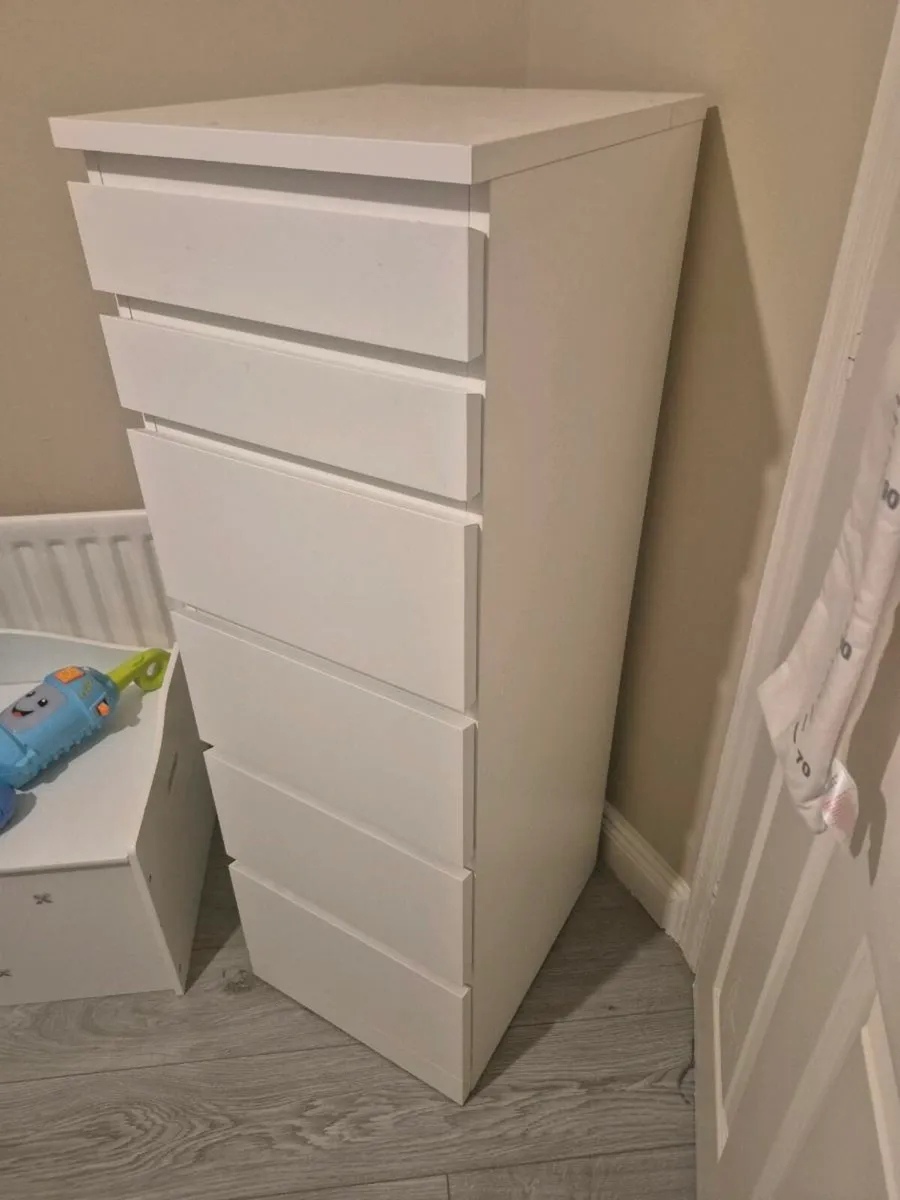 Tall unit - Image 2