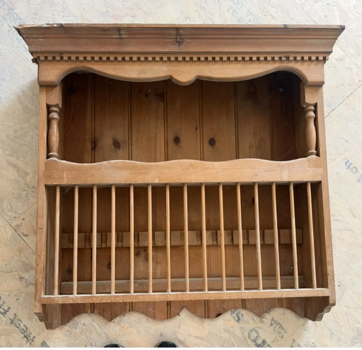 Pine dish rack