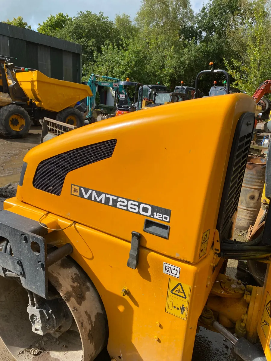 JCB VMT 260-120 Ride On Roller For Sale - Image 2