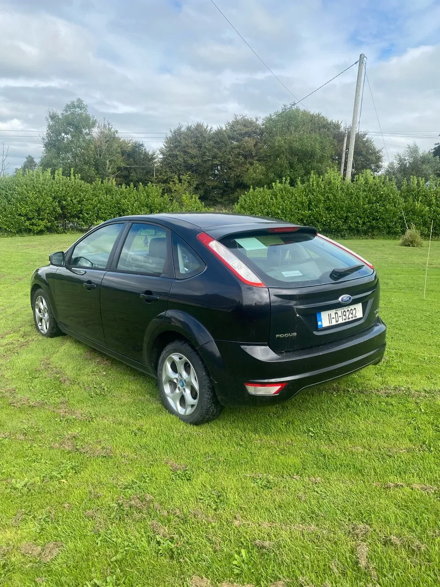 2011 Ford Focus 1.6 Style Manual - Image 2