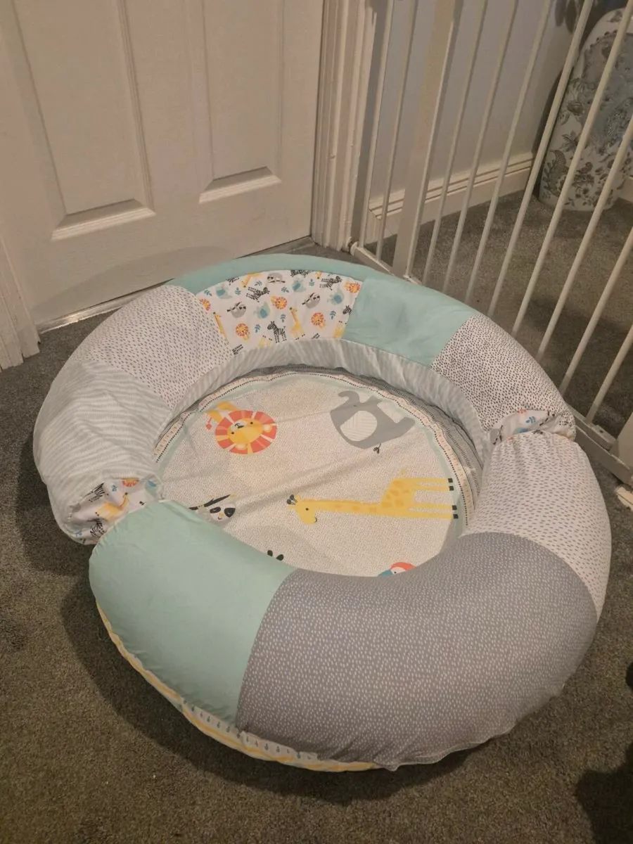 Baby item - Image 1