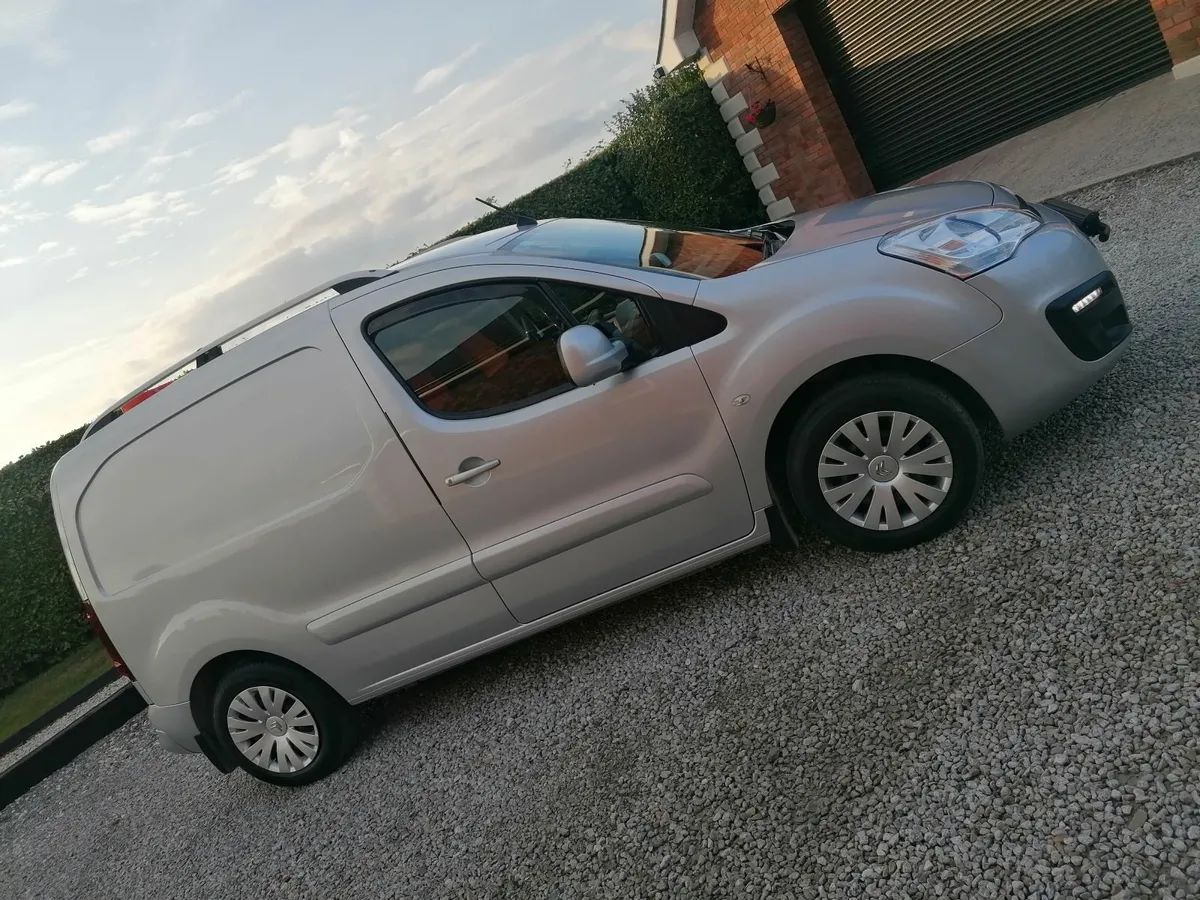 Citroen Berlingo 2018 - Image 2