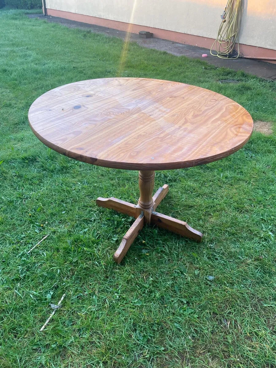 Small round kitchen table - Image 4