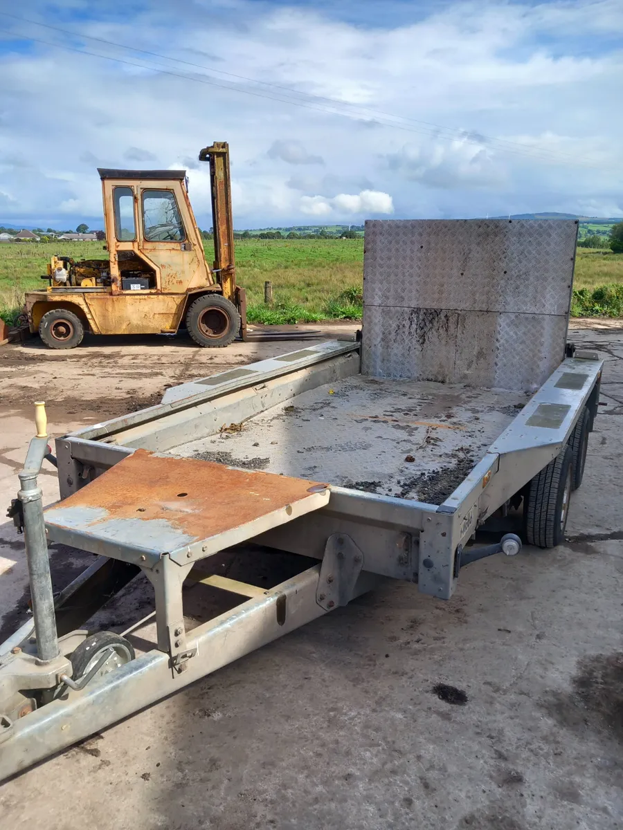 Plant trailers - Image 1