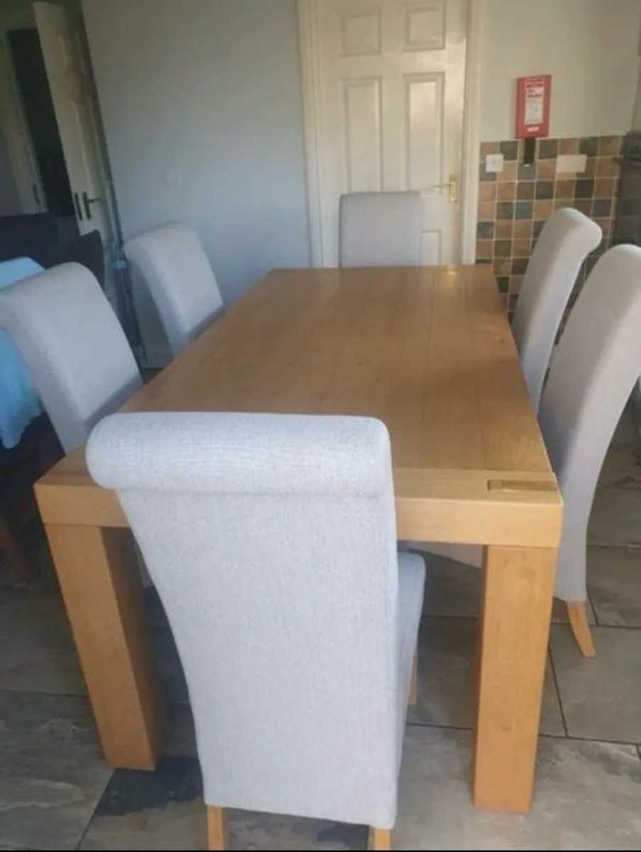Dining table & 6 Chair - Image 1