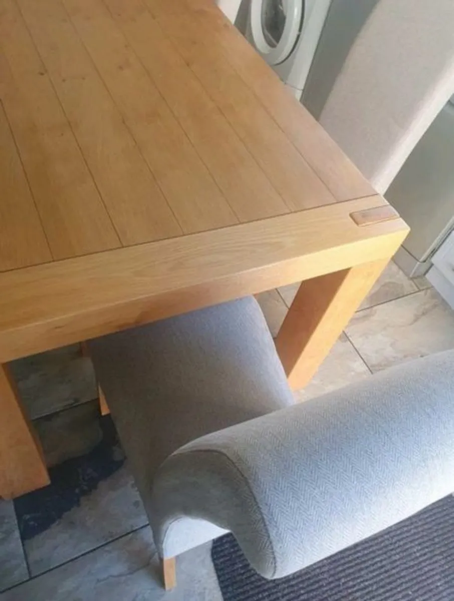 Dining table & 6 Chair - Image 4