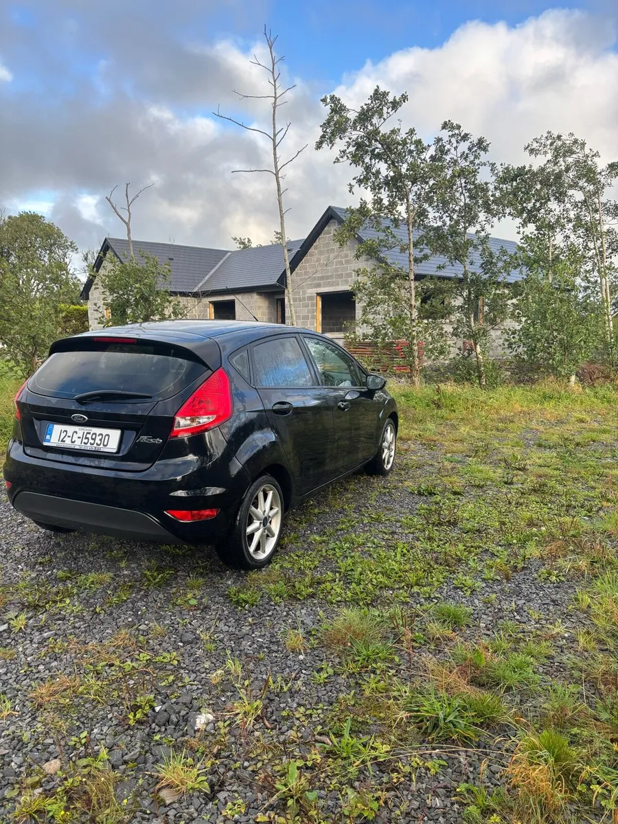 Ford fiesta - Image 4