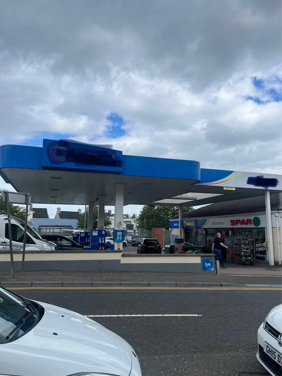Fuel station canopy - Image 3