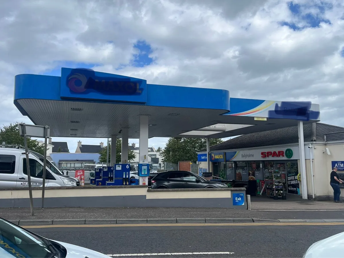Fuel station canopy - Image 4