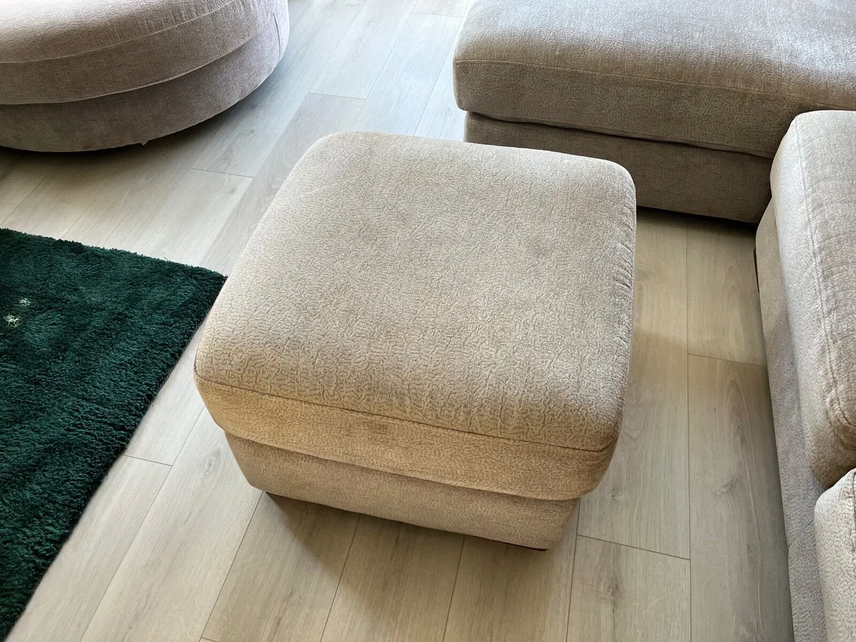 4 Piece Furniture set - Image 4