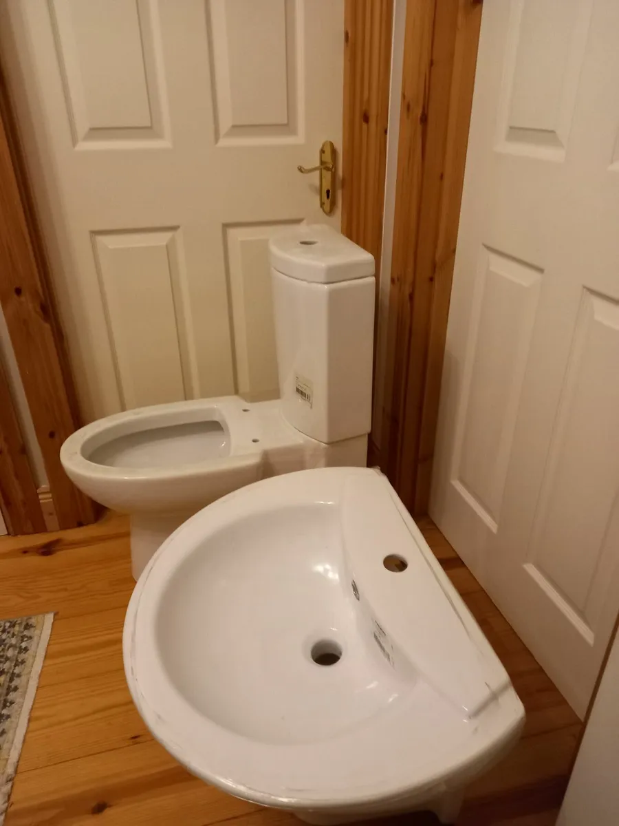 NEW BATHROOM SUITE - Image 2