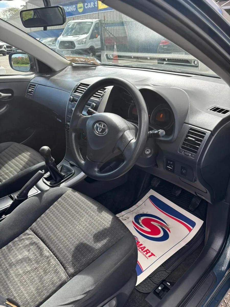 Toyota Corolla 2008 - Image 3