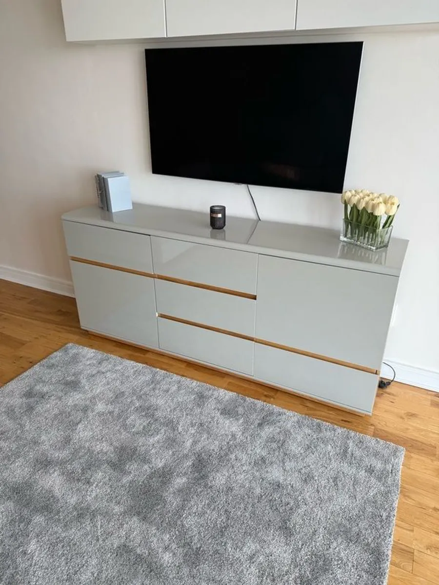 Tv unit - Image 2