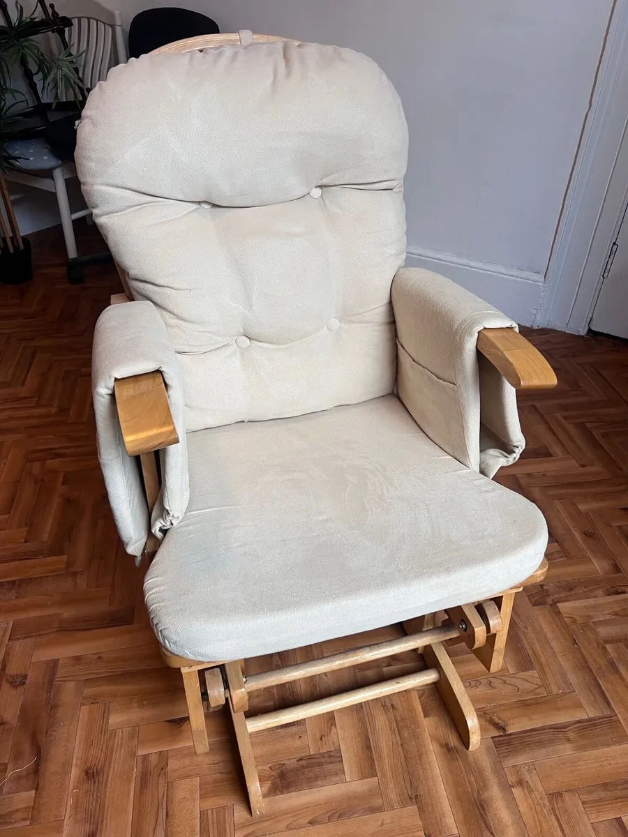 Nursing rocking chair - Image 1