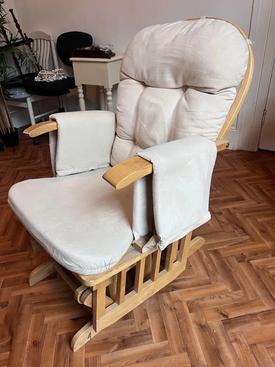Nursing rocking chair - Image 2