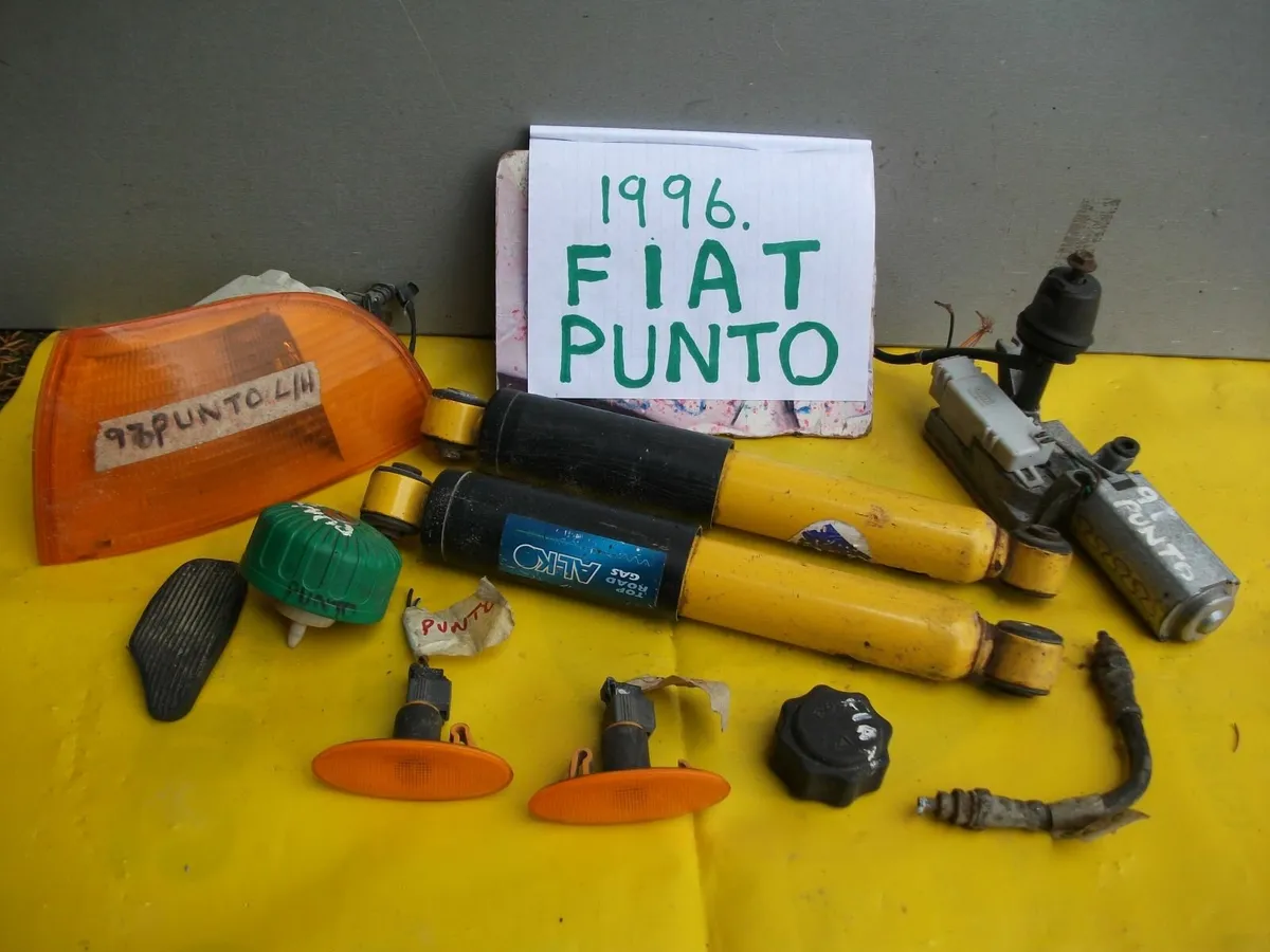 FIAT  RITMO  60  / DAIMLER  FULL  SEAT  SET - Image 1