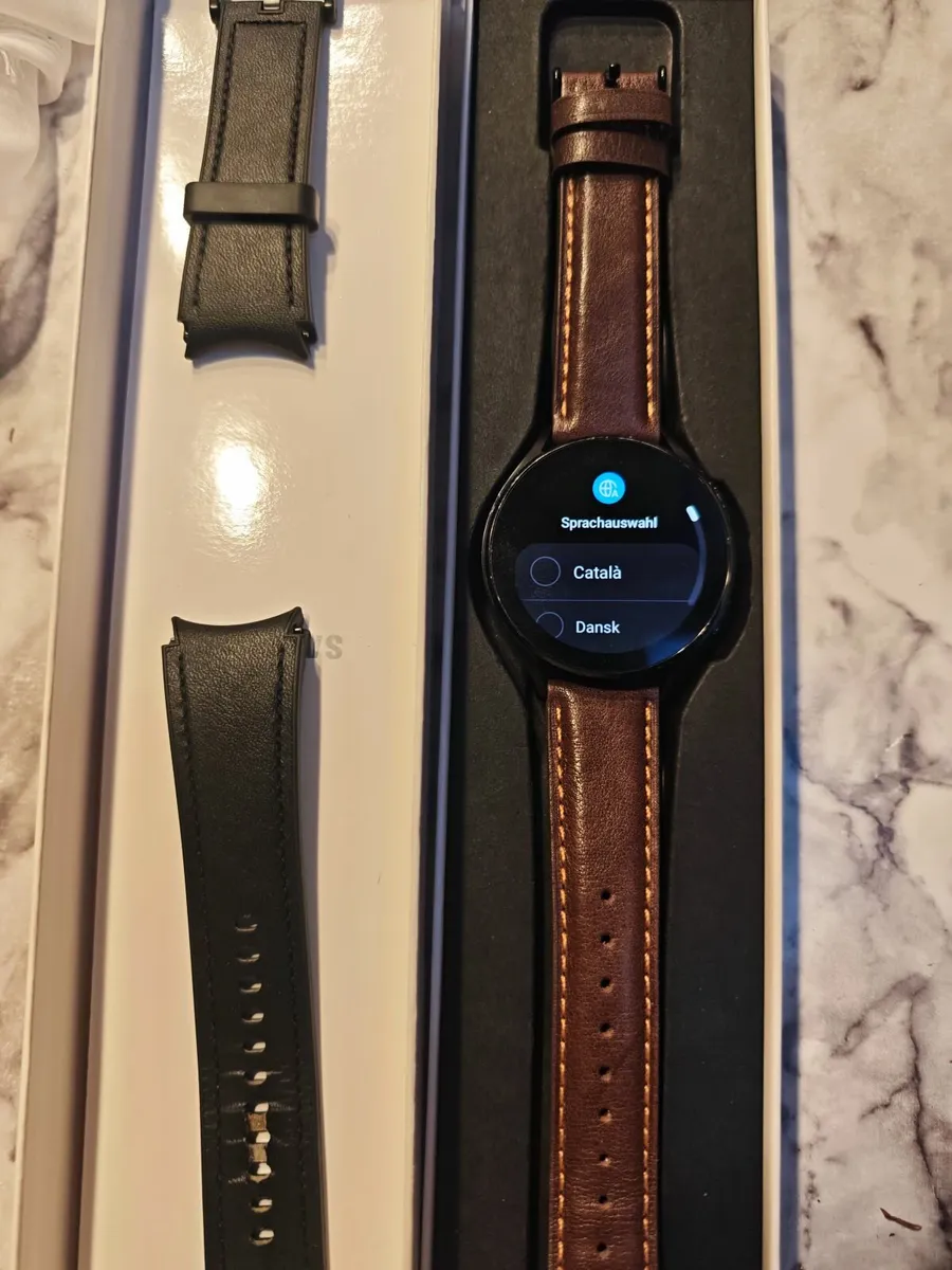 Samsung galaxy Watch 4 classic , 44mm - Image 3