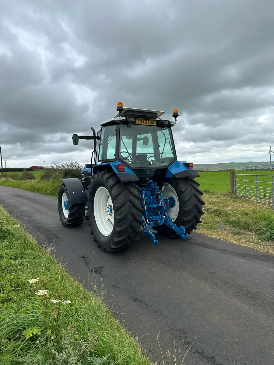 Ford 8340 SLE - Image 3