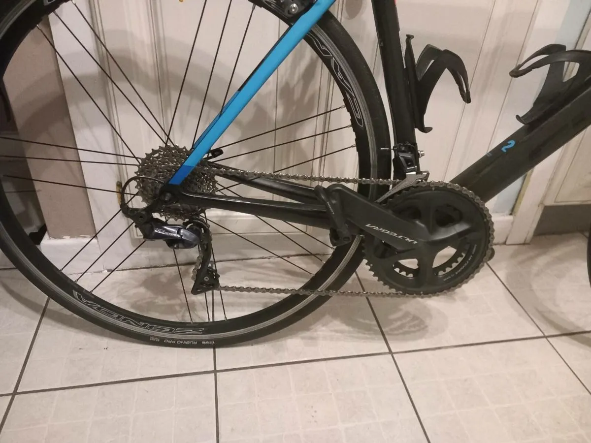 Cube Agree C62 carbon bike size 60 - Image 3