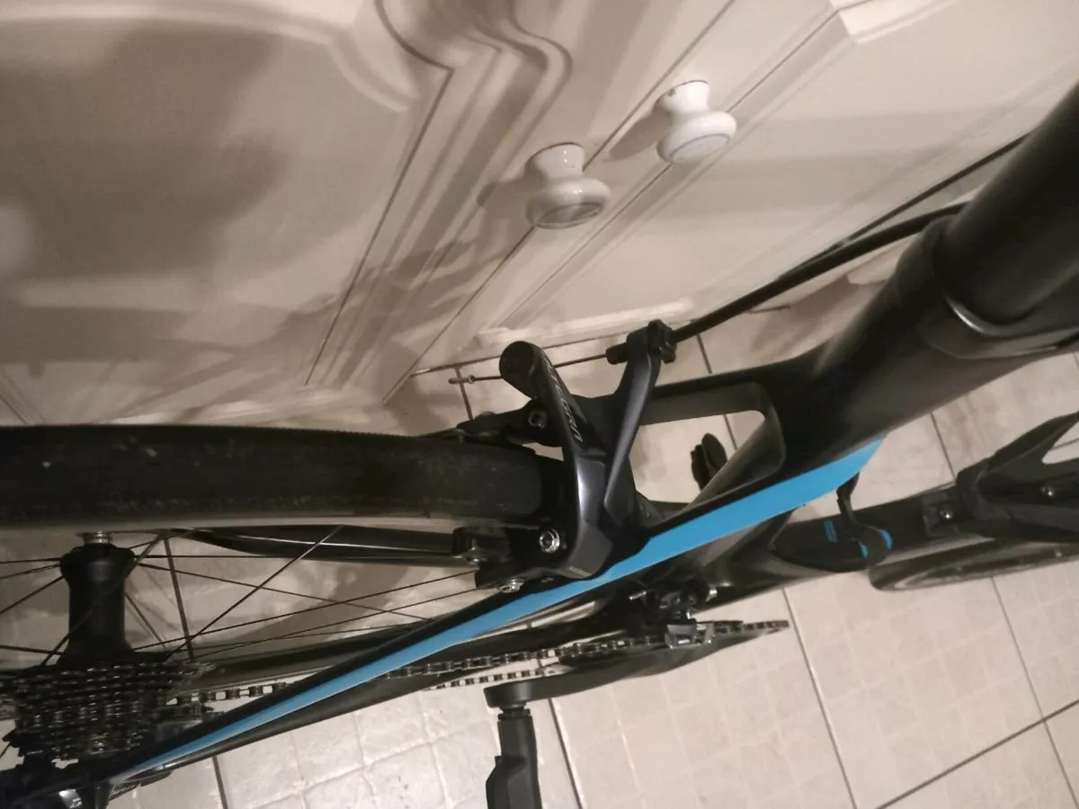 Cube Agree C62 carbon bike size 60 - Image 4