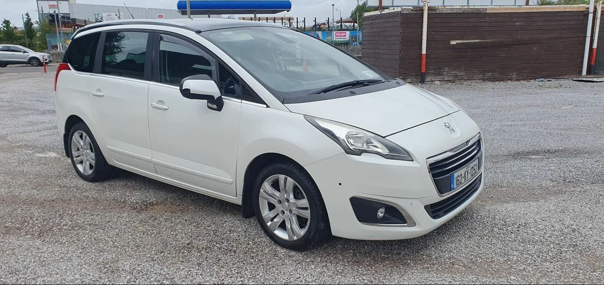 Peugeot 5008 2016 - Image 2
