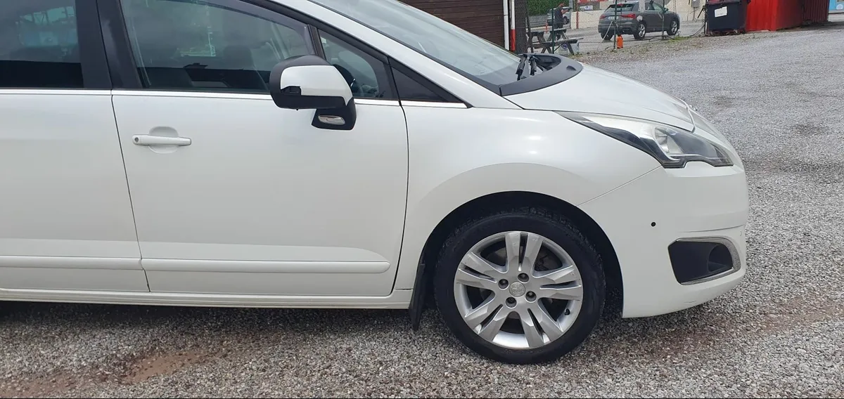 Peugeot 5008 2016 - Image 3
