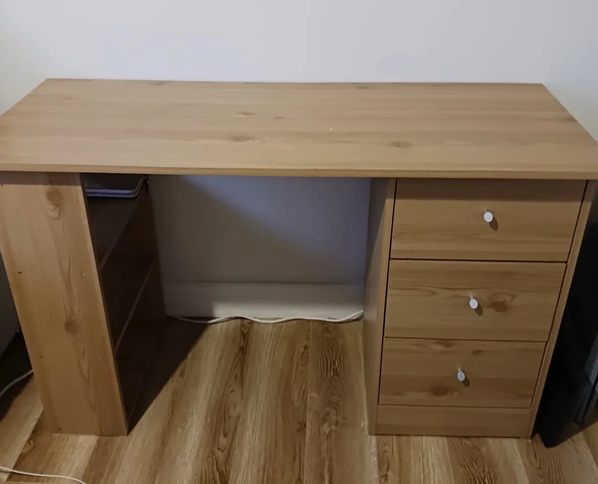 Desk - Image 1