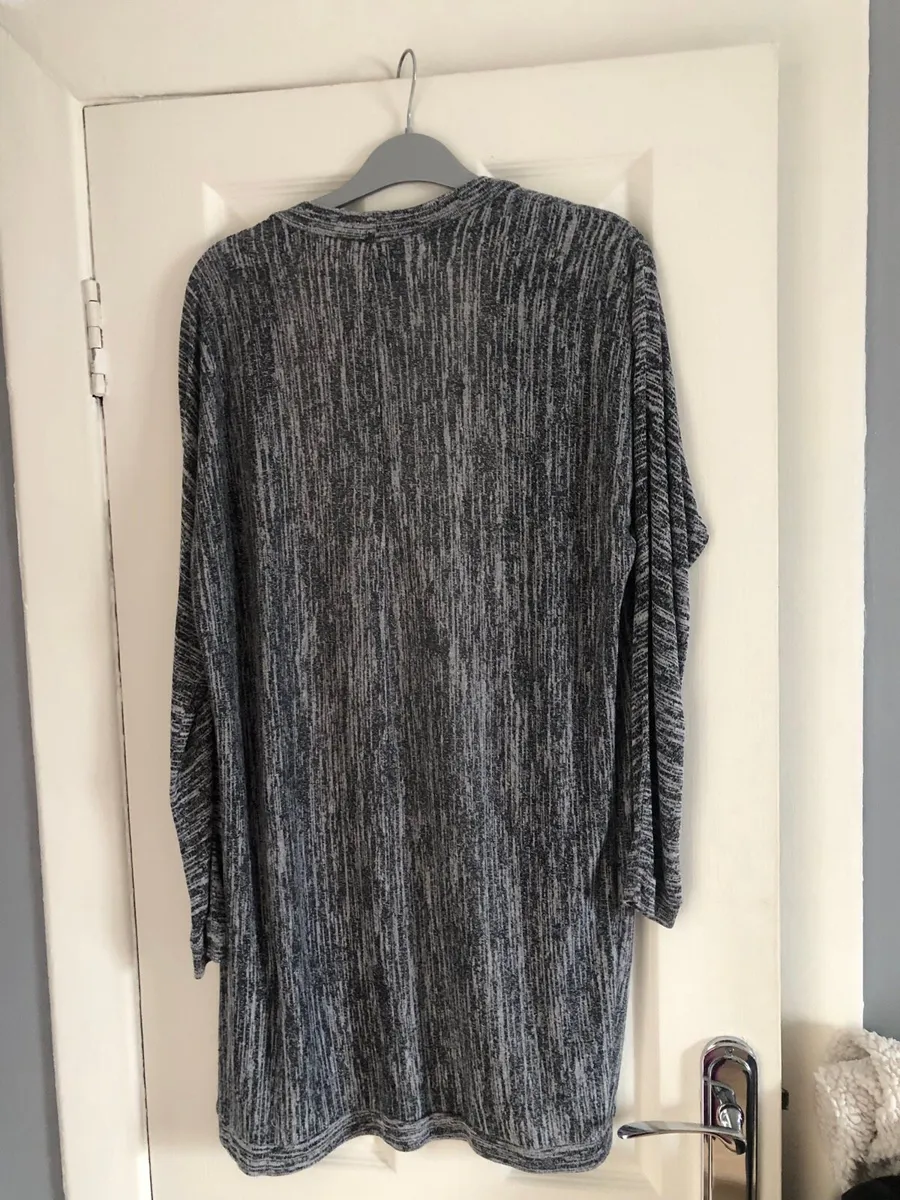 Ladies long cardigan size 12 €5 - Image 2