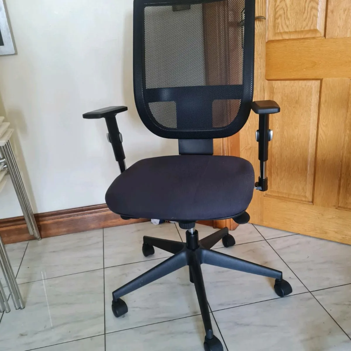 Netback office task chairs - Image 2