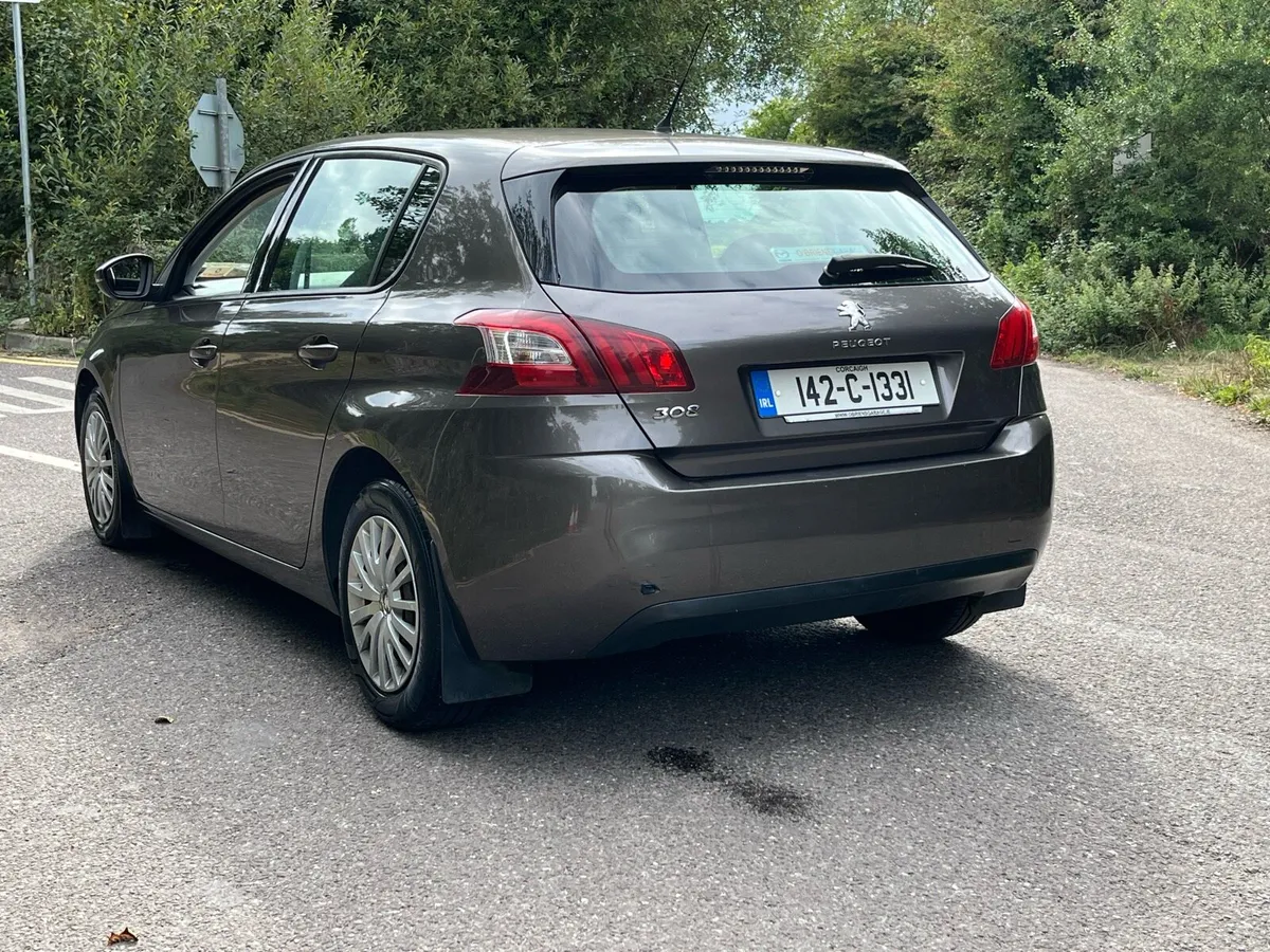 Peugeot 308 1.2 petrol LOW MILEAGE - Image 3