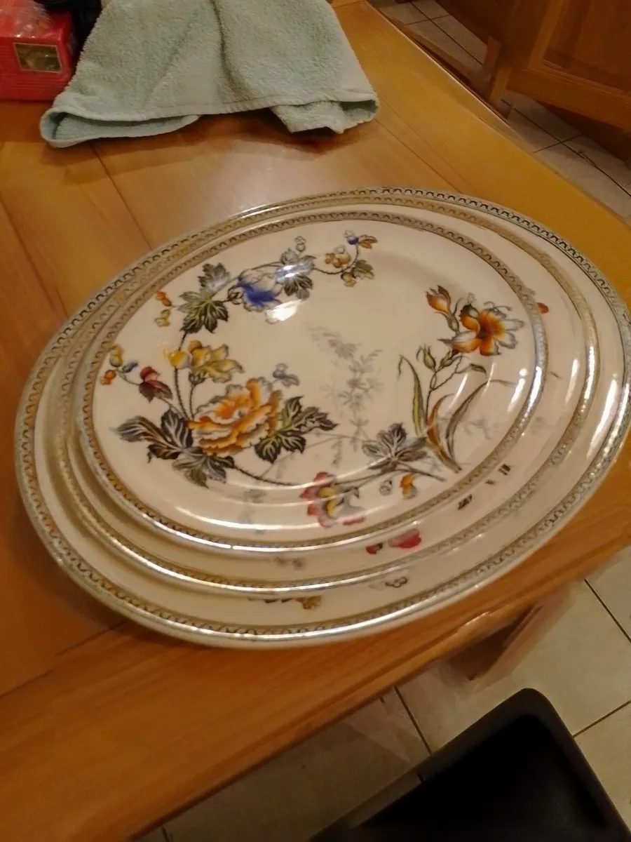 Antique plates - Image 2
