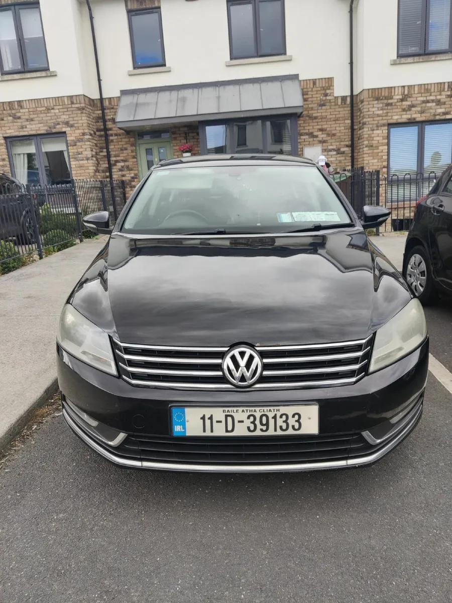 Volkswagen Passat 2011 - Image 1