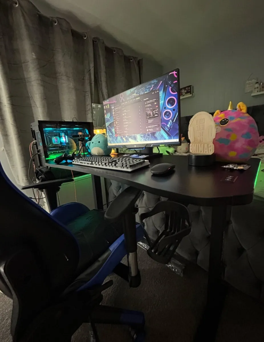 Gaming PC Set Up - Image 1