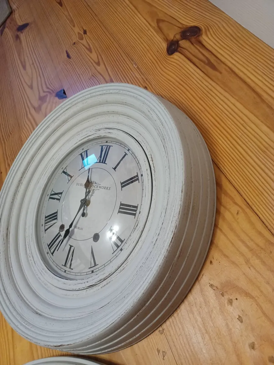 WAll clock set. - Image 4