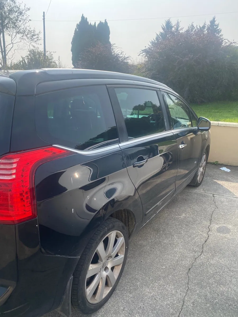 Peugeot 5008 - Image 3